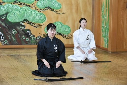 Starts and Ends with a Bow 美しい所作と心の磨き方